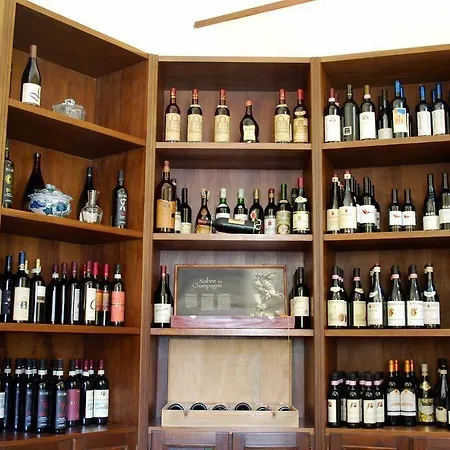 修道院酒店 4*